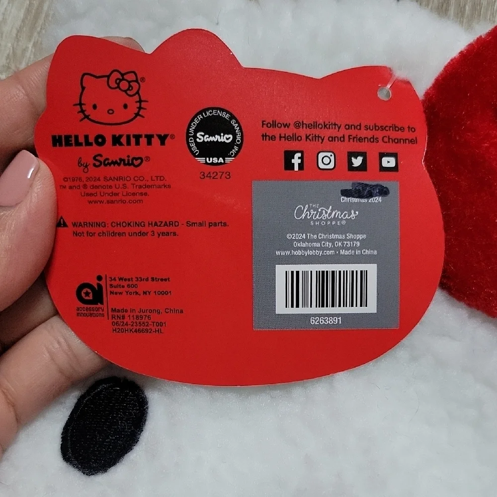 Hello Kitty White Hat with Red Bow